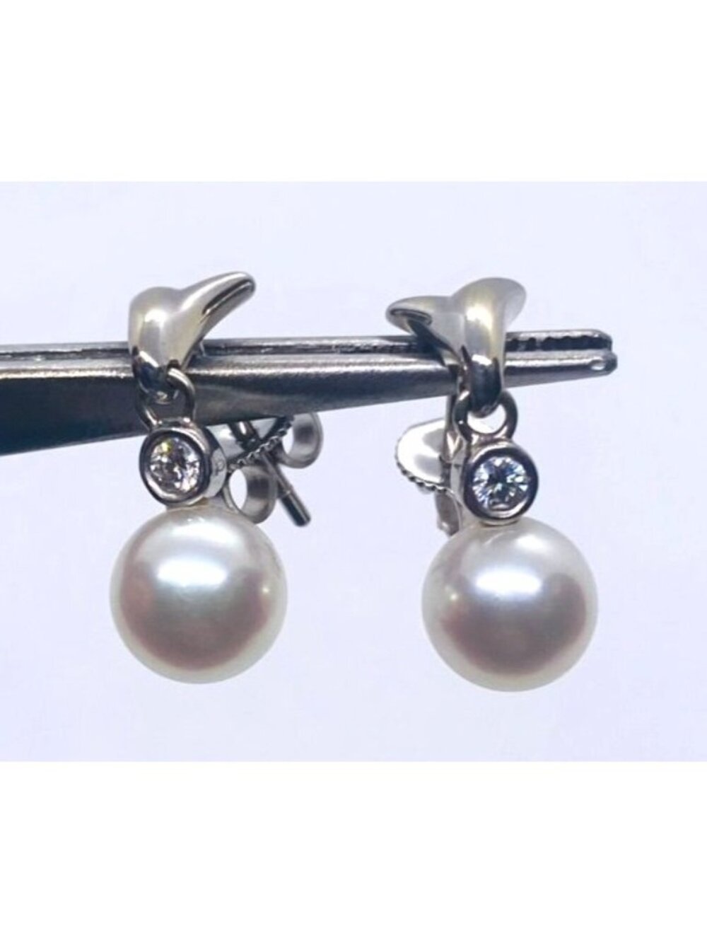 Mikimoto 18K White Gold Diamond Pearl Earrings 7.2mm Pearls